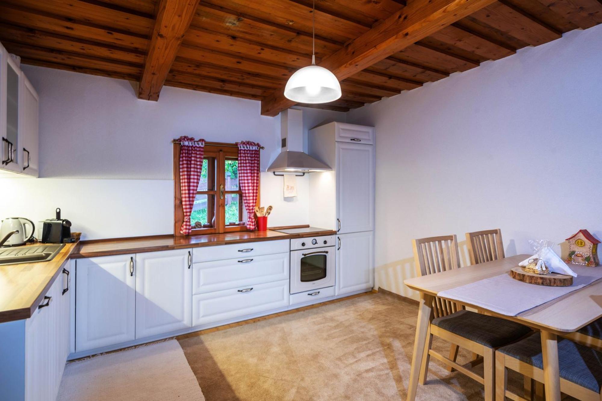 Traditional Deer Cabin With Sauna Dolny Kubin Zewnętrze zdjęcie